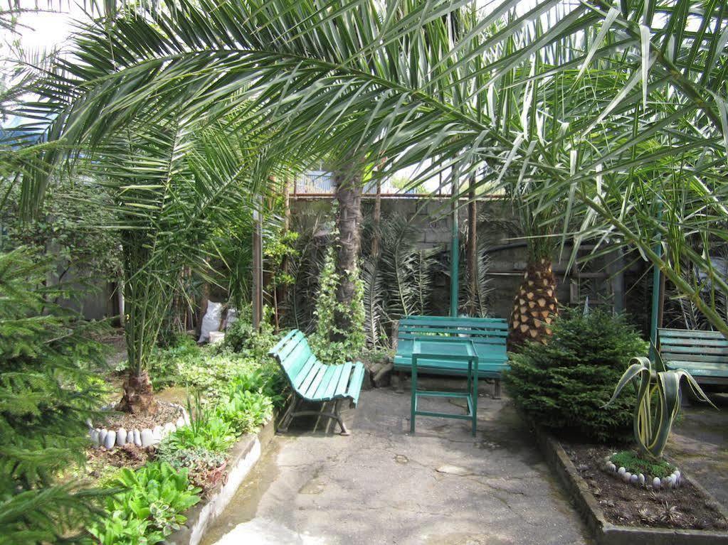 Guesthouse 97 In Batumi Eksteriør billede