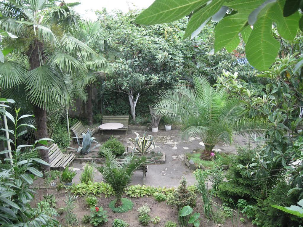 Guesthouse 97 In Batumi Eksteriør billede