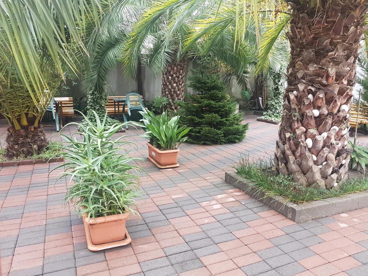 Guesthouse 97 In Batumi Eksteriør billede